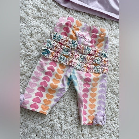 3/$30 Ruffle Butts Baby Girl Purple Heart 2 Piece Set, Size 6-12 Months - Picture 2 of 6